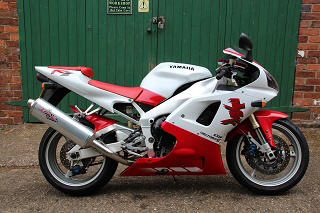 1998 Yamaha R1